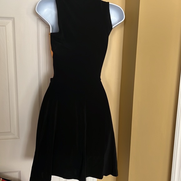 Excellent Condition Color Block Mini Dress made in France Size 1 (amazing find) - Picture 2 of 6